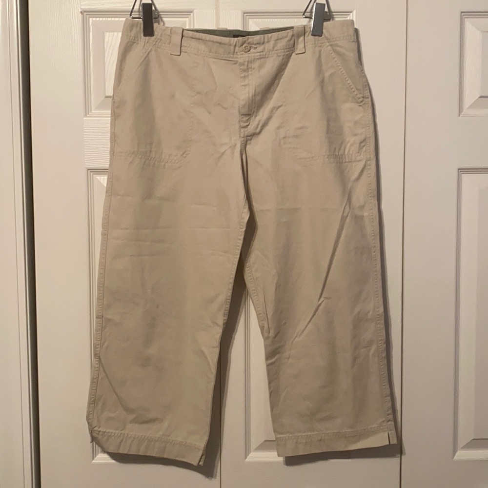 Eddie Bauer Khaki Crop Pant - Size 14